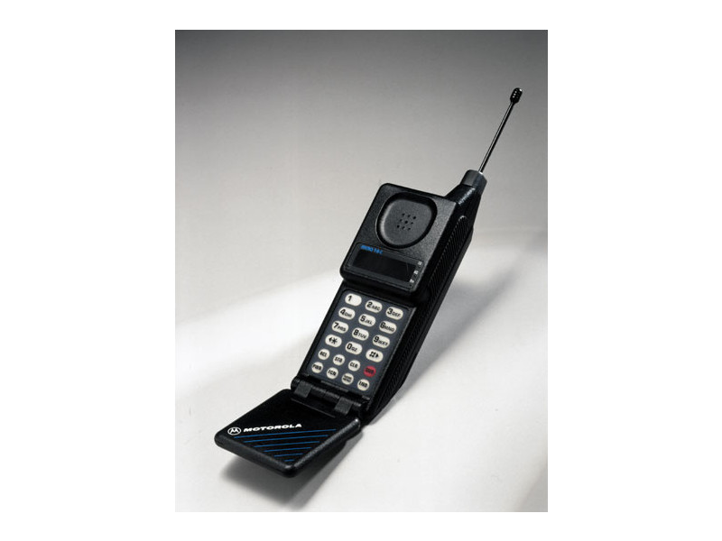 motorola-microtac-itw-800.jpg