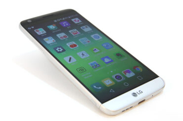 모듈식 스마트폰, LG G5 리뷰
