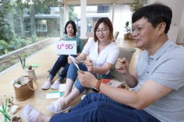 LG유플러스 임원들, ‘MZ세대’와 통(通)하라