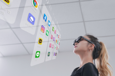 100인치 AR 대화면이 내 눈앞에! U+리얼글래스 어떻게 사용할까?