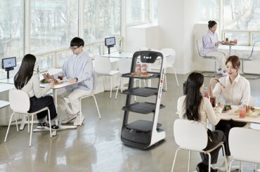 LG유플러스, 서빙로봇 시장 국내 1위 협업해 ‘U+서빙로봇 푸두봇’ 출시