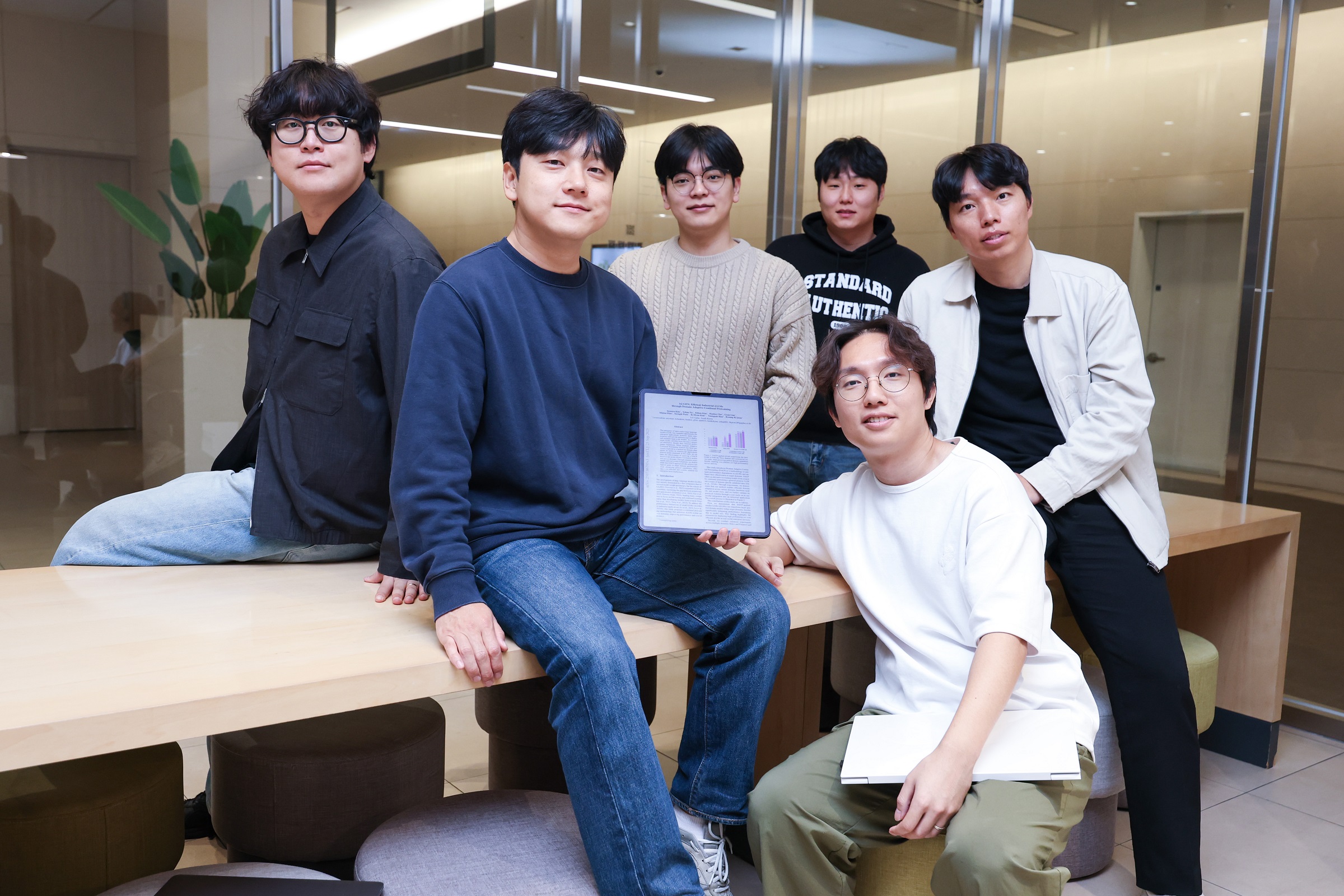 1024 lg u+ ‘익시젠’, 세계 최고 권위 ai 학회서 인정받았다 2
