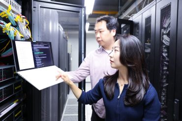 LG U+, AWS와 AI 기반 NW 소프트웨어 자동 설치 기술 개발